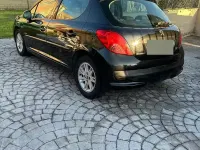 Usata Peugeot 207 73 CV (53 kW) 2008 Nero Utilitaria