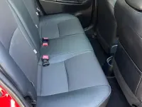 Second-hand Toyota Yaris Style 90 CP (66 kW) 2015 Roșu Hatchback