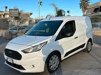 Usata Ford Tourneo Courier 101 CV (74 kW) 2019 Bianco Monovolume