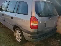 Usata Opel Zafira 101 CV (74 kW) 2000 Grigio Monovolume