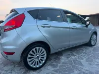 Usata Ford Fiesta Titanium 82 CV (60 kW) 2009 Argento Berlina