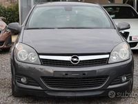 Usata Opel Astra GTC Cosmo 110 CV (80 kW) 2010 Grigio Berlina