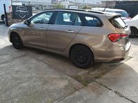 Usata Fiat Tipo Lounge 120 CV (88 kW) 2017 Marrone Station wagon