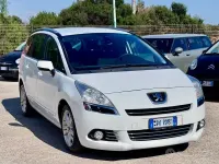 Usata Peugeot 5008 Allure 115 CV (84 kW) 2013 Bianco Monovolume