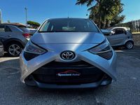 Usata Toyota Aygo 72 CV (52 kW) 2019 Argento Utilitaria