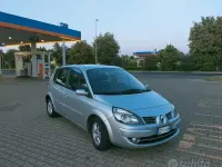 Usata Renault Scénic III 110 CV (80 kW) 2009 Grigio Monovolume