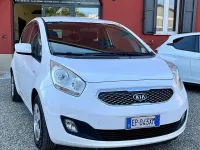 Usata Kia Venga 90 CV (66 kW) 2013 Bianco Utilitaria
