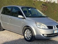 Usata Renault Scénic II Dynamique 106 CV (77 kW) 2007 Argento Monovolume