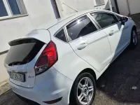 Usata Ford Fiesta 75 CV (55 kW) 2013 Bianco Berlina