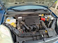 Usata Ford Fiesta Ghia 75 CV (55 kW) 2005 Blu/azzurro Berlina