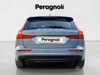 Usata Volvo V60 Business Edition 197 CV (144 kW) 2021 Grigio Station wagon