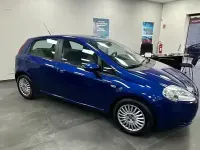 Usata Fiat Grande Punto Dynamic 75 CV (55 kW) 2009 Blu Utilitaria
