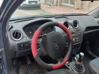 Usata Ford Fiesta 90 CV (66 kW) 2006 Blu Berlina