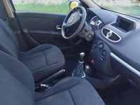 Usata Renault Clio II Dynamique 75 CV (55 kW) 2010 Grigio Berlina