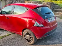 Usata Lancia Ypsilon 69 CV (50 kW) 2018 Rosso Utilitaria