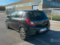 Usata Opel Corsa 85 CV (62 kW) 2011 Nero Utilitaria