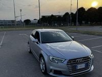 Käytetty Audi A3 Sport 150 HP (110 kW) 2016 Harmaa Sedan