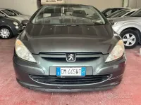 Usata Peugeot 307 CC 109 CV (80 kW) 2004 Verde Cabrio