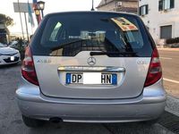 Usata Mercedes 180 Avantgarde 110 CV (80 kW) 2008 Grigio Berlina