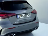 Usata Mercedes A180 AMG Line Premium 136 CV (100 kW) 2024 Argento Berlina