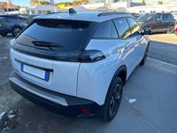Usata Peugeot 2008 Allure 130 CV (95 kW) 2025 Bianco SUV