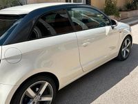 Usata Audi A1 105 CV (77 kW) 2011 Bianco Utilitaria