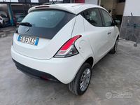 Usata Lancia Ypsilon 2014 Bianco Utilitaria