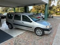 Usata Dacia Logan MCV 105 CV (77 kW) 2007 Argento Berlina