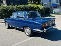 Usata Alfa Romeo 1750 156 CV (114 kW) 1968 Blu/azzurro Berlina
