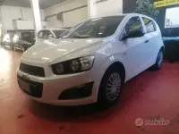 Usata Chevrolet Aveo LS 84 CV (61 kW) 2012 Bianco Berlina