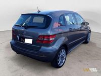 Usata Mercedes B180 109 CV (80 kW) 2008 Grigio Monovolume
