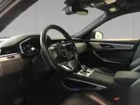 Usata Jaguar F-Pace R-Dynamic 204 CV (150 kW) 2023 Santorini black SUV