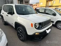 Usata Jeep Renegade Sport 120 CV (88 kW) 2017 Bianco SUV