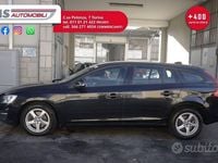 Usata Volvo V60 R-Design Momentum 114 CV (83 kW) 2016 Nero Station wagon
