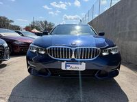 Usata BMW 320e Luxury Line 190 CV (139 kW) 2021 Blu Station wagon