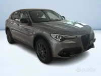 Usata Alfa Romeo Stelvio Executive 210 CV (154 kW) 2017 Grigio SUV