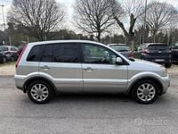 Usata Ford Fusion 80 CV (58 kW) 2010 Grigio Utilitaria