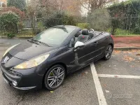 Usata Peugeot 207 CC 109 CV (80 kW) 2008 Nero Cabrio
