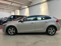 Usata Volvo V40 Momentum 120 CV (88 kW) 2016 Grigio Berlina