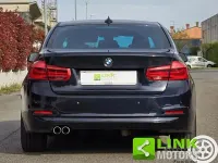 Begagnad BMW 330 Advantage 258 HK (189 kW) 2015 Blå Sedan