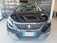 Usata Peugeot 2008 Allure 110 CV (80 kW) 2019 Nero SUV