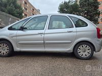 Usata Citroën Xsara Picasso 110 CV (80 kW) 2005 Grigio Monovolume