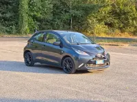 Usata Toyota Aygo X-play 69 CV (50 kW) 2017 Grigio Utilitaria