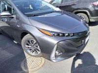 Usata Toyota Prius 98 CV (72 kW) 2019 Grigio Berlina