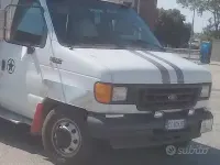 Usata Ford Econoline 2005 Bianco Monovolume