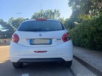 Usata Peugeot 208 82 CV (60 kW) 2014 Bianco Utilitaria