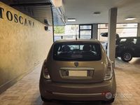 Usata Lancia Ypsilon 60 CV (44 kW) 2008 Grigio Utilitaria