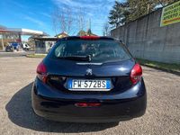 Usata Peugeot 208 Active 83 CV (61 kW) 2019 Blu Utilitaria