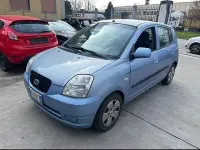 Usata Kia Picanto Urban 61 CV (44 kW) 2007 Blu Utilitaria