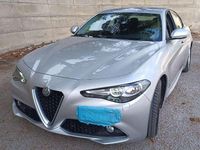 Usata Alfa Romeo Giulia 150 CV (110 kW) 2017 Grigio Berlina